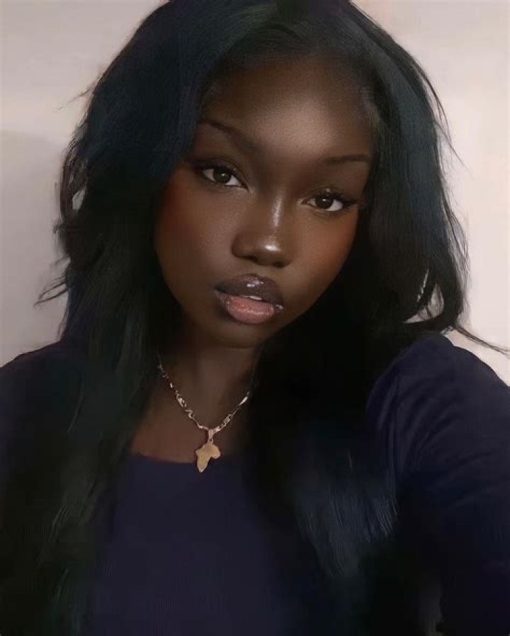 Exploring the Unique Beauty of Dark Skinned Blondes
